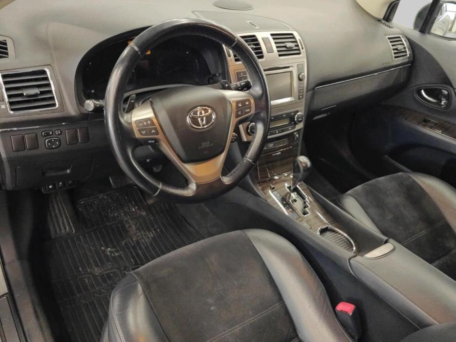 TOYOTA AVENSIS 2013