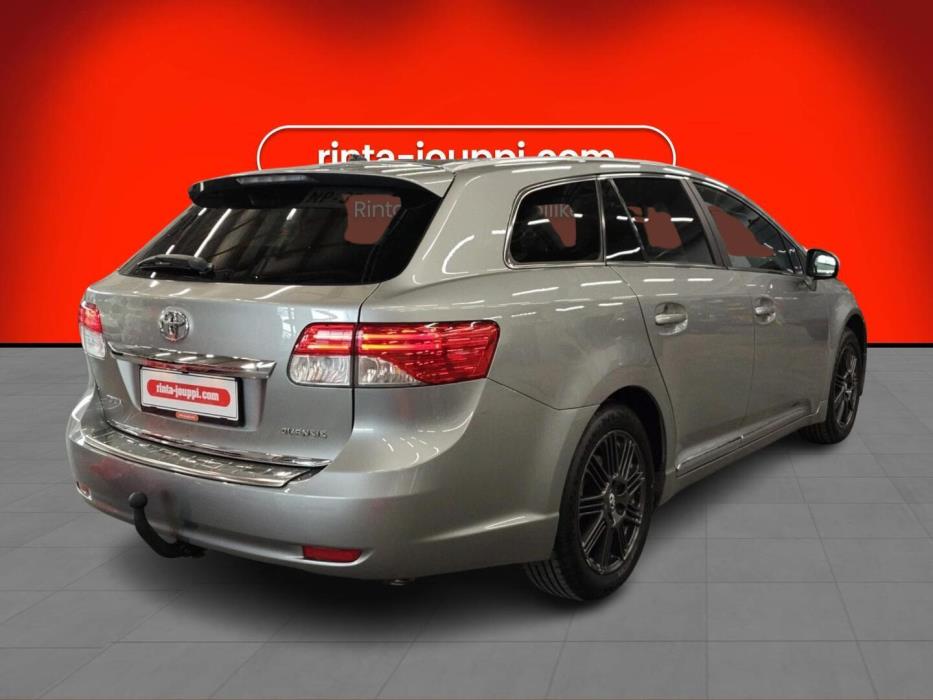 TOYOTA AVENSIS 2013