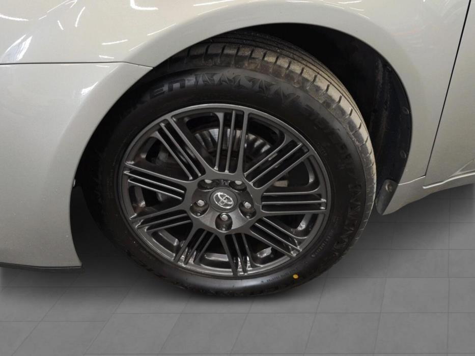 TOYOTA AVENSIS 2013