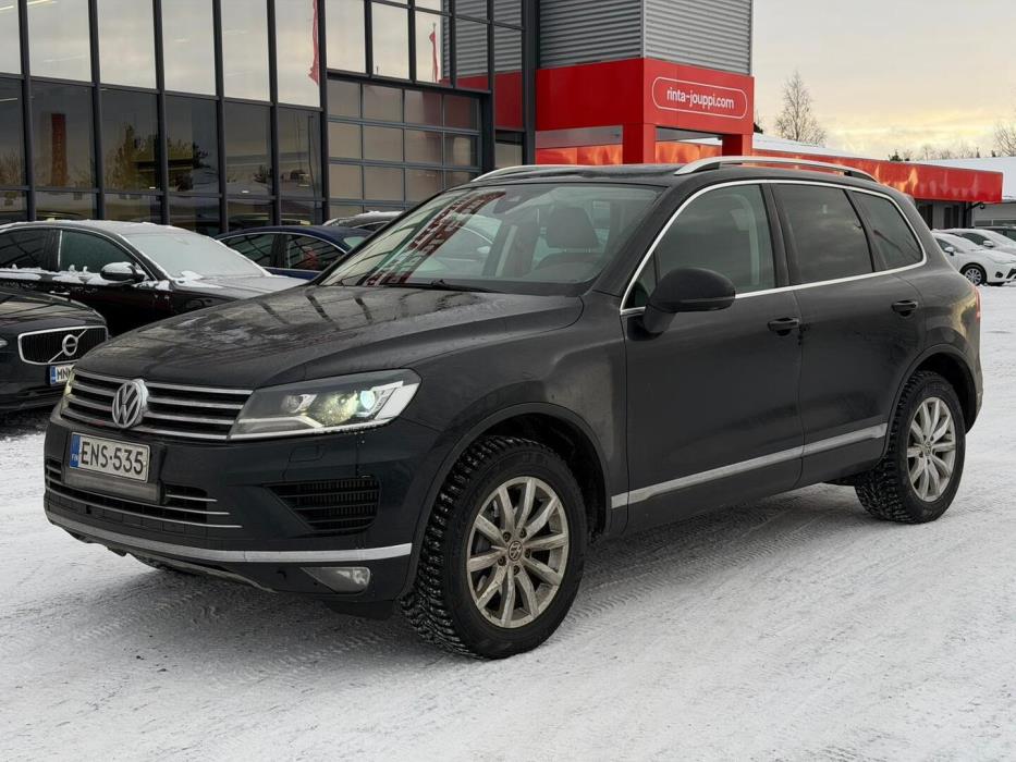VOLKSWAGEN Touareg 2015