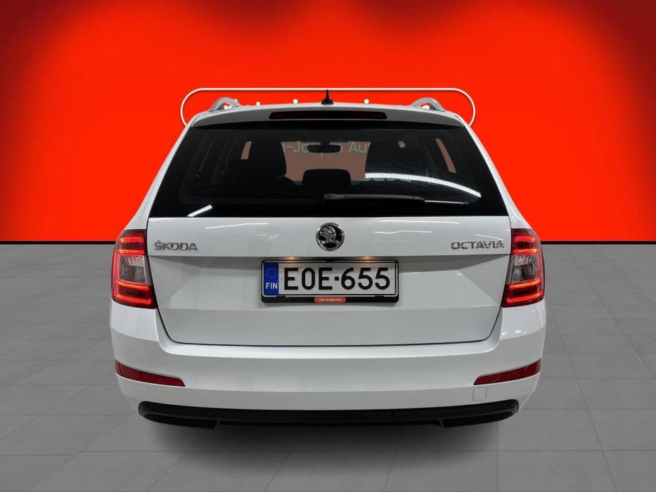 SKODA Octavia 2016