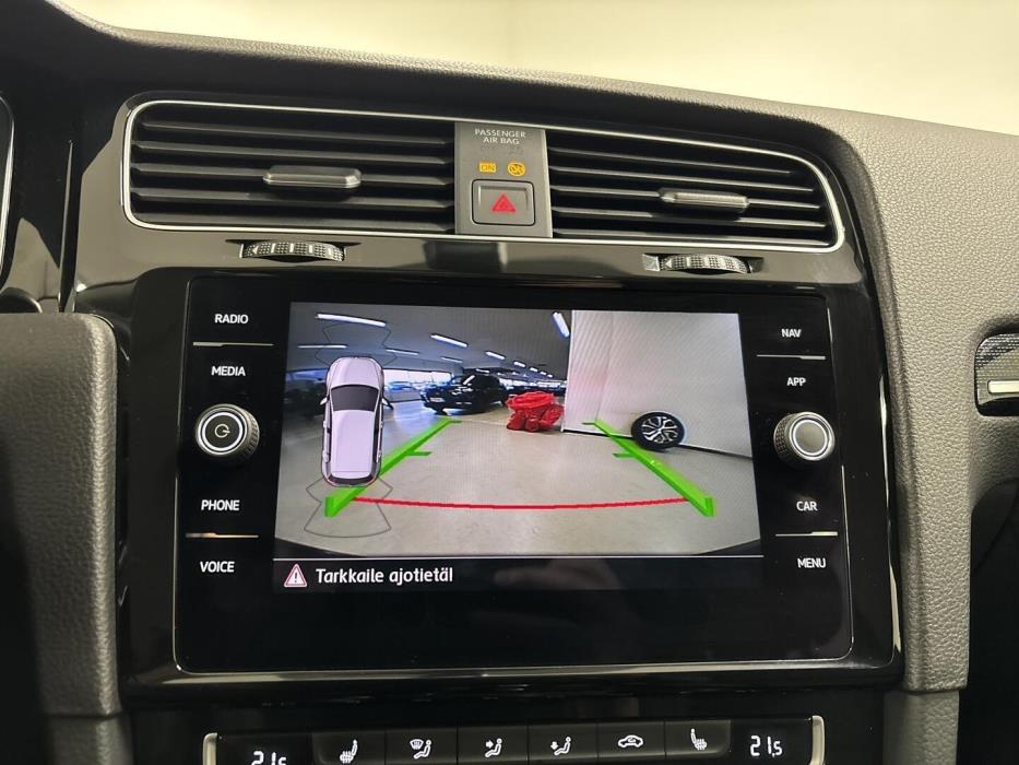 VOLKSWAGEN Golf 2019