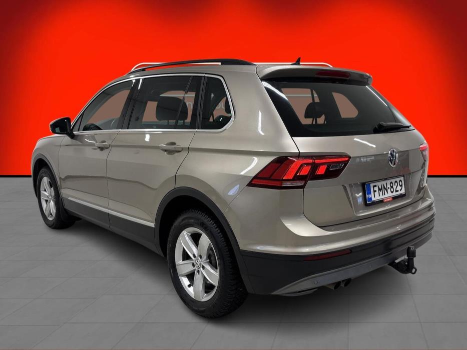 VOLKSWAGEN Tiguan 2017