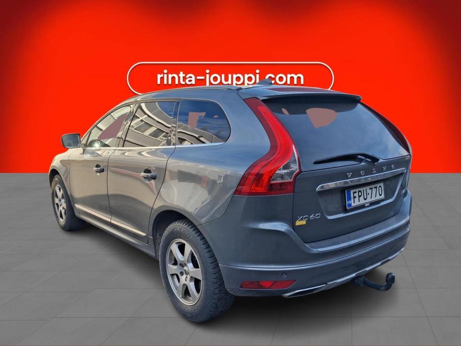 VOLVO XC60 2017