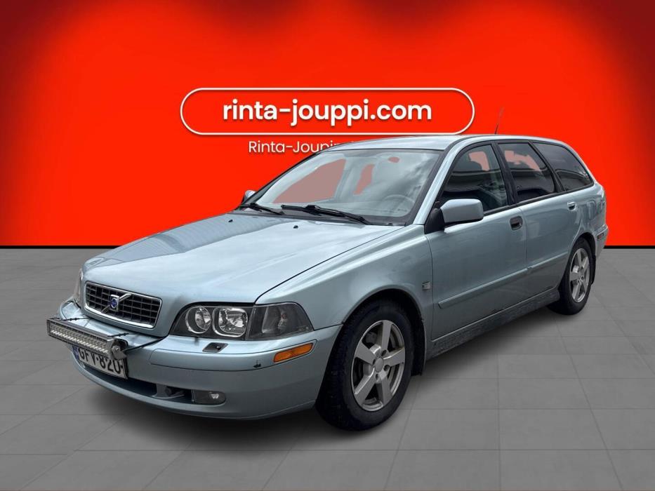 VOLVO V40 2004