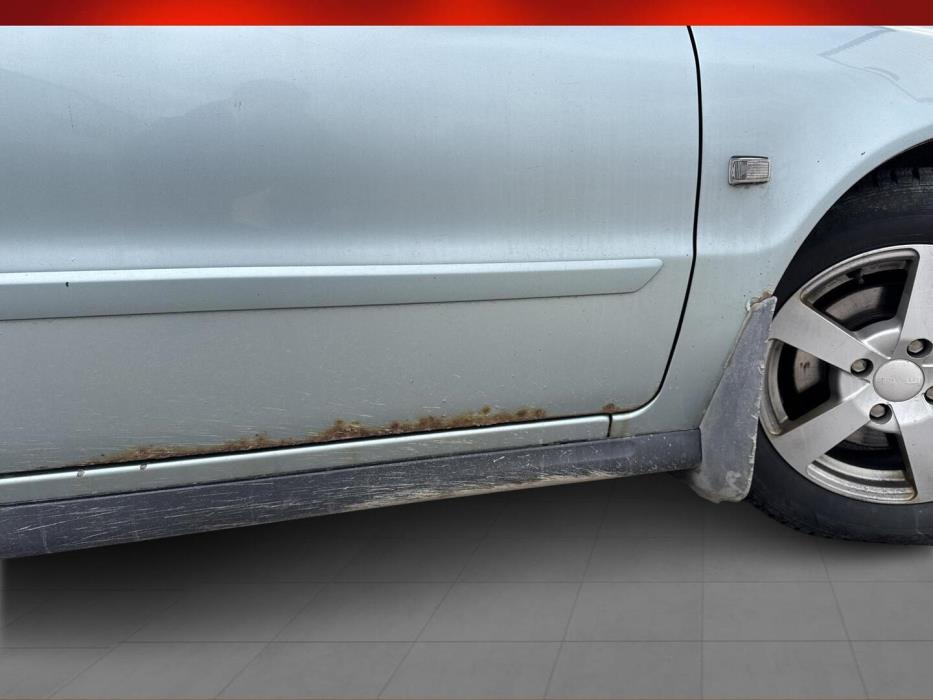 VOLVO V40 2004