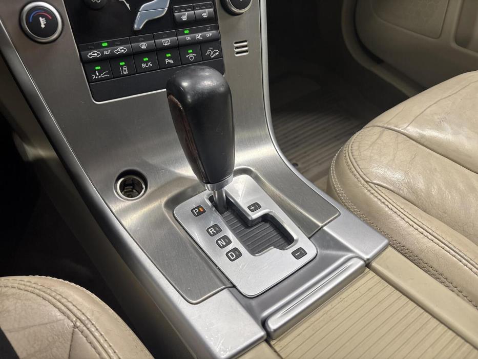 VOLVO XC60 2009