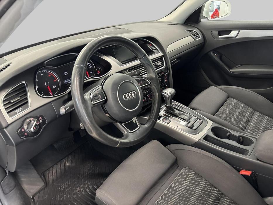 AUDI A4 2014
