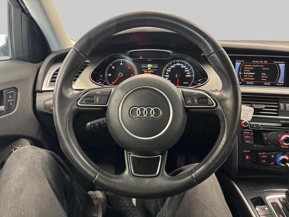 AUDI A4 2014