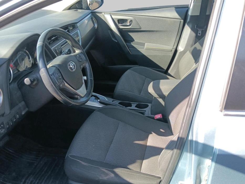TOYOTA Auris 2014
