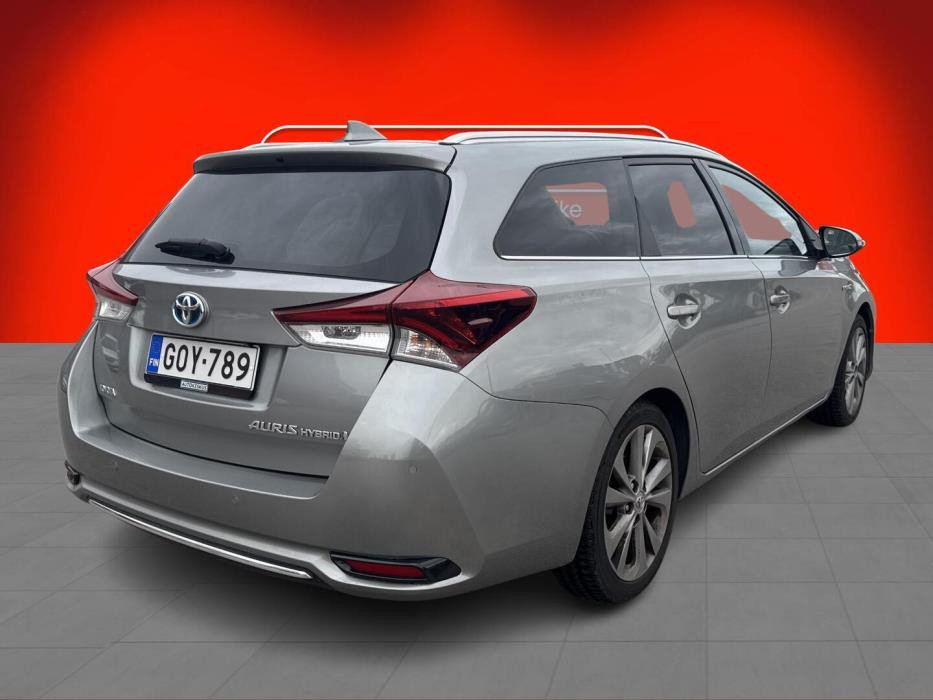 TOYOTA Auris 2016