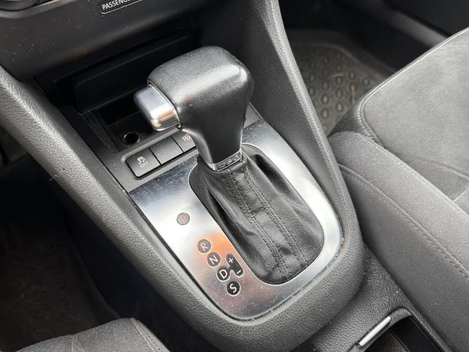VOLKSWAGEN Golf 2010