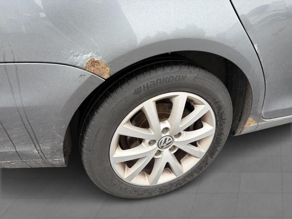 VOLKSWAGEN Golf 2010