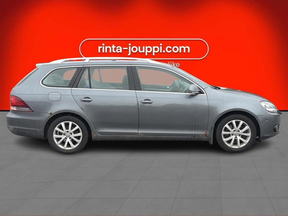 VOLKSWAGEN Golf 2010