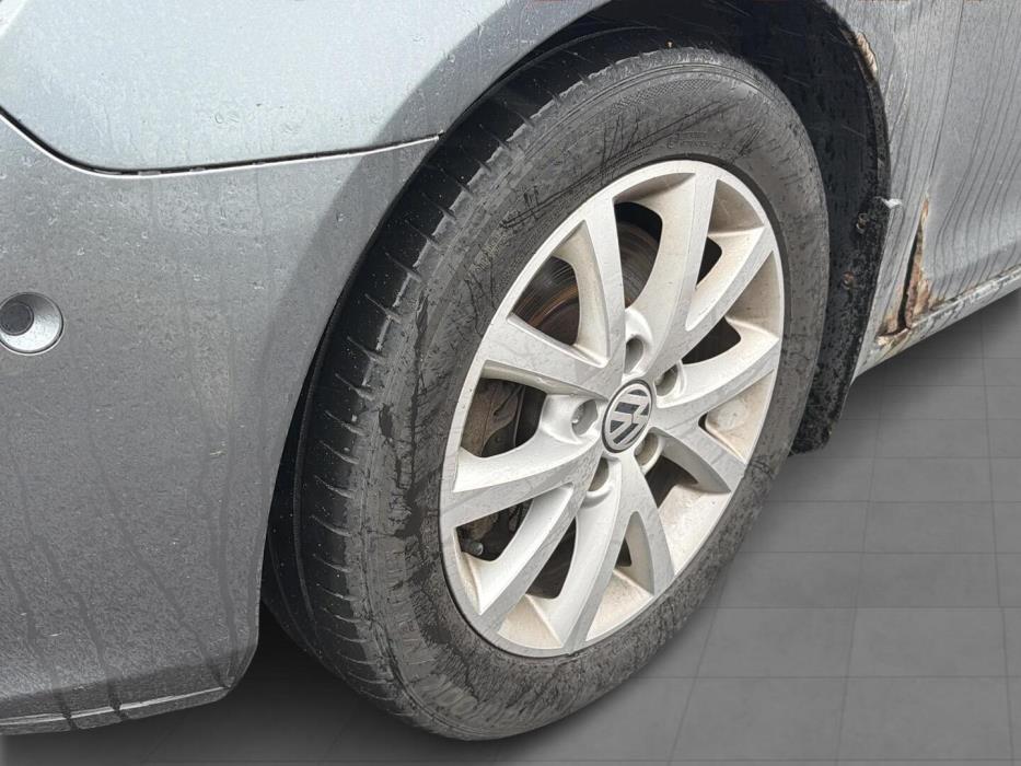 VOLKSWAGEN Golf 2010