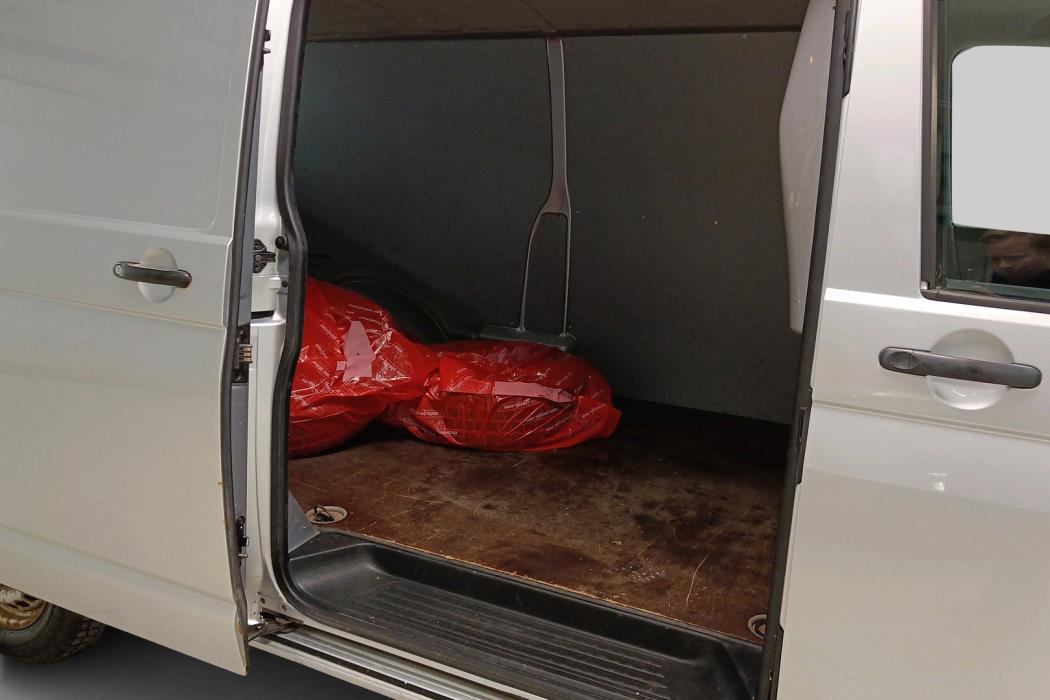 VOLKSWAGEN Transporter 2005