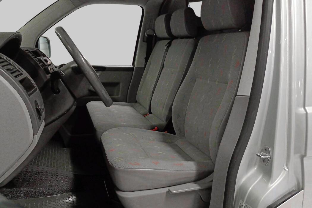 VOLKSWAGEN Transporter 2005