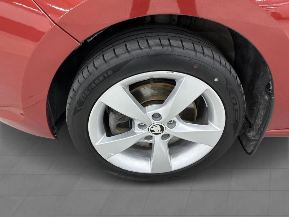 SKODA Rapid 2016