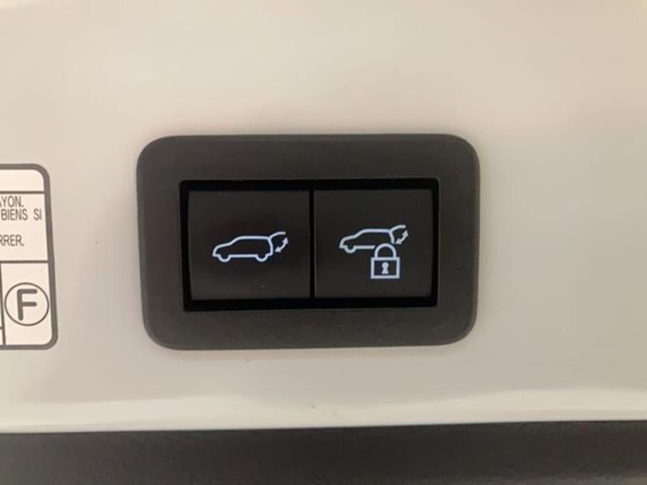 TOYOTA COROLLA CROSS 2023