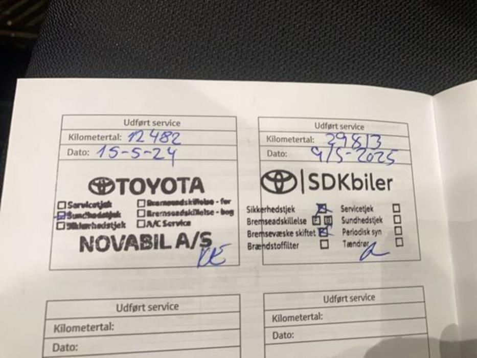 TOYOTA COROLLA CROSS 2023