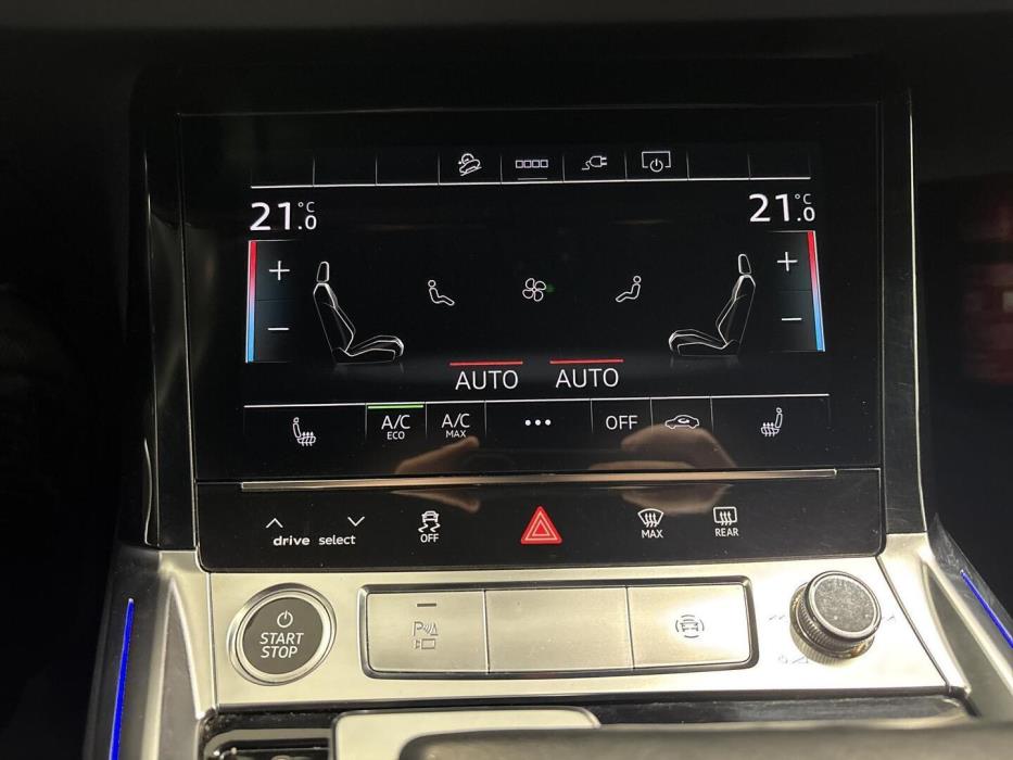 AUDI e-tron 2021