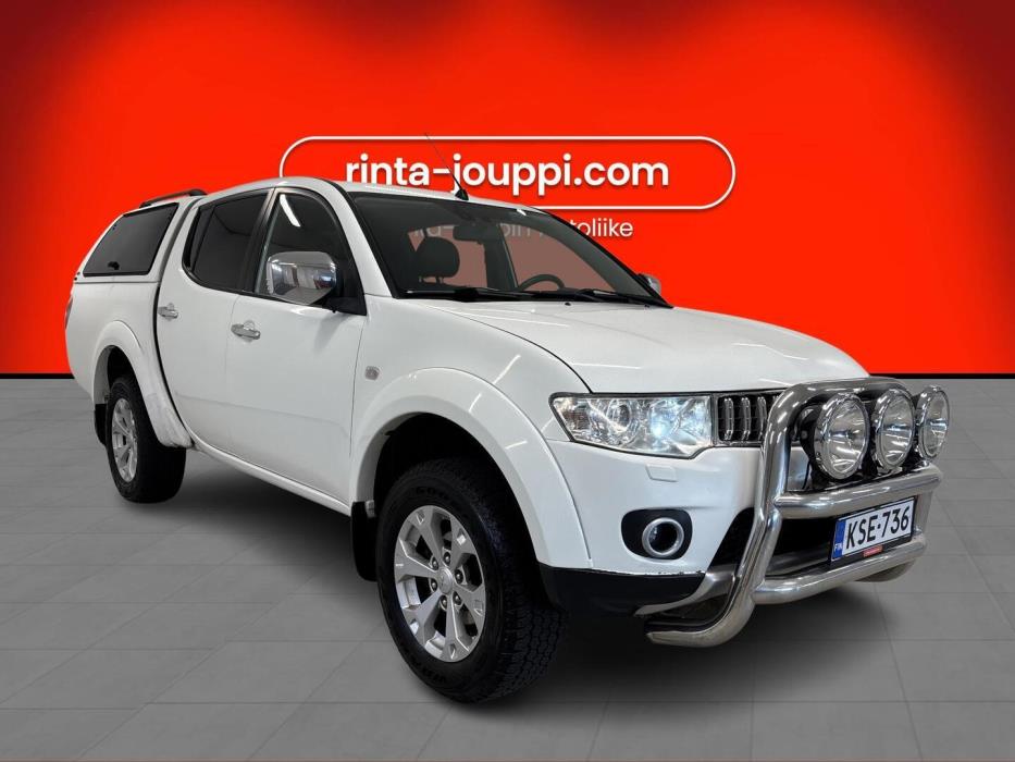 MITSUBISHI L200 2011
