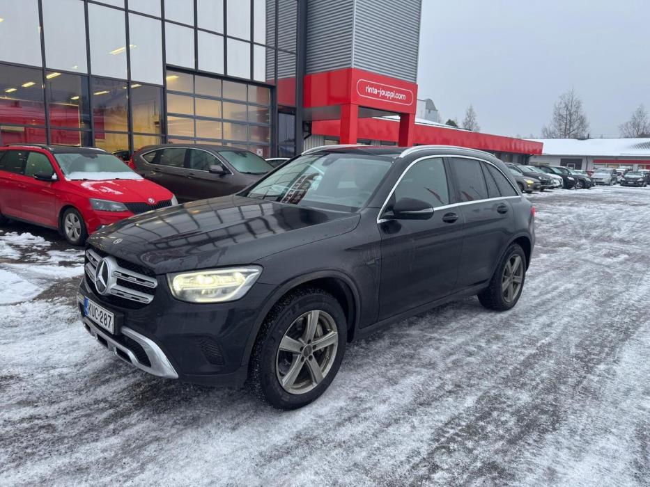 MERCEDES-BENZ GLC 2021
