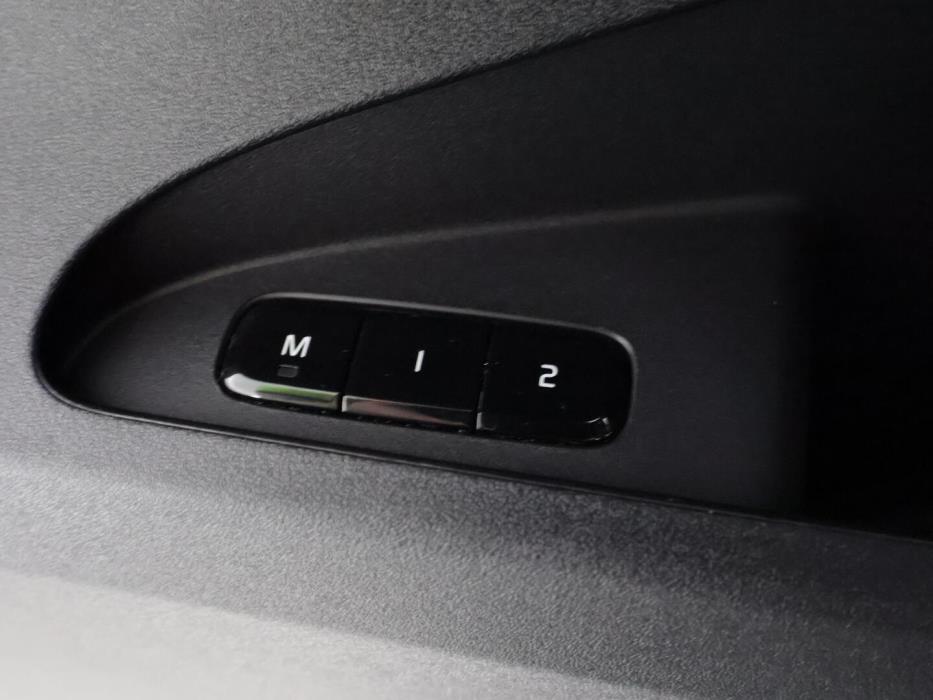 POLESTAR 2 2024