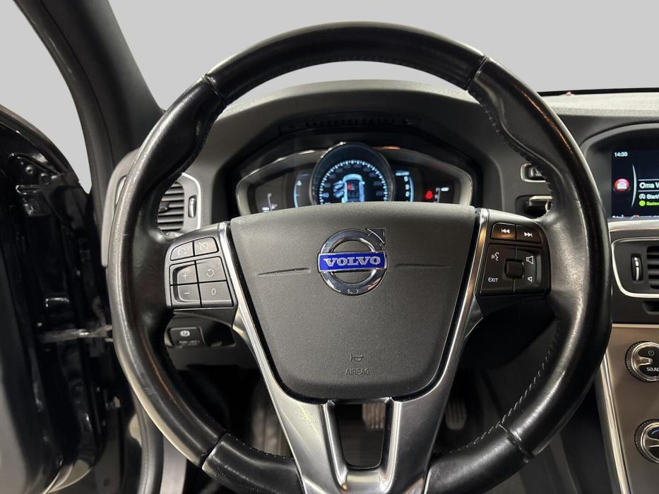 VOLVO V60 2014