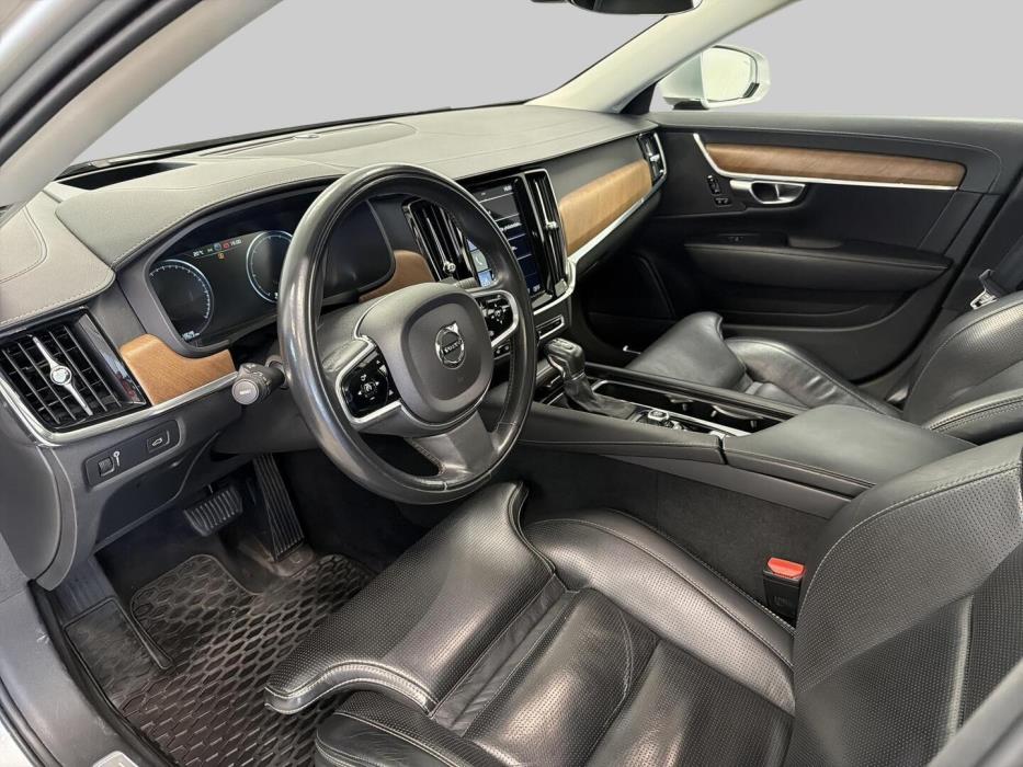 VOLVO S90 2017