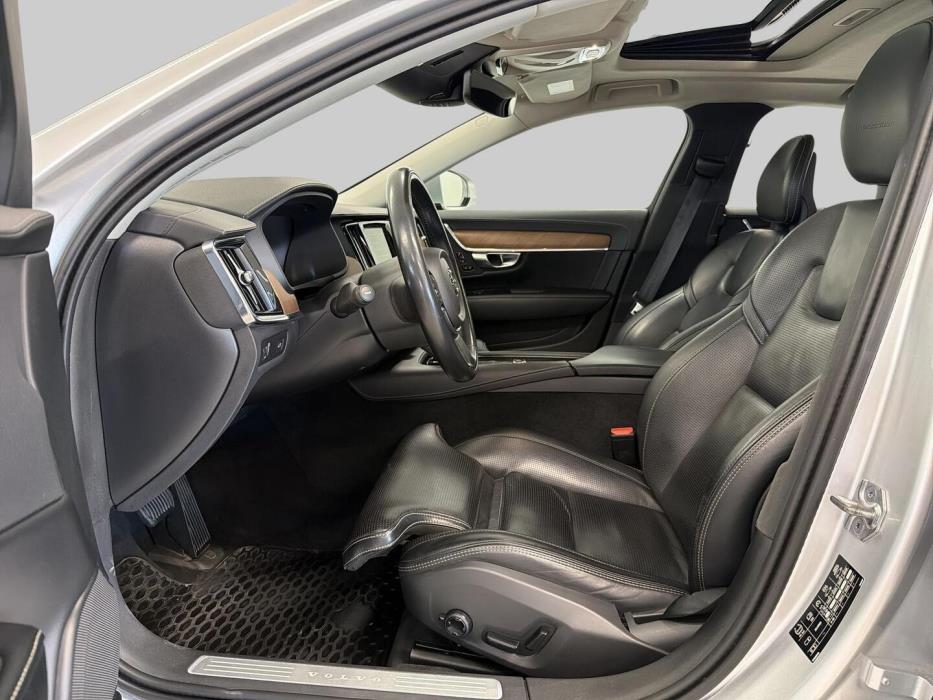 VOLVO S90 2017