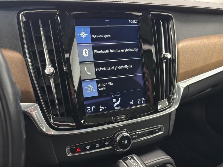 VOLVO S90 2017