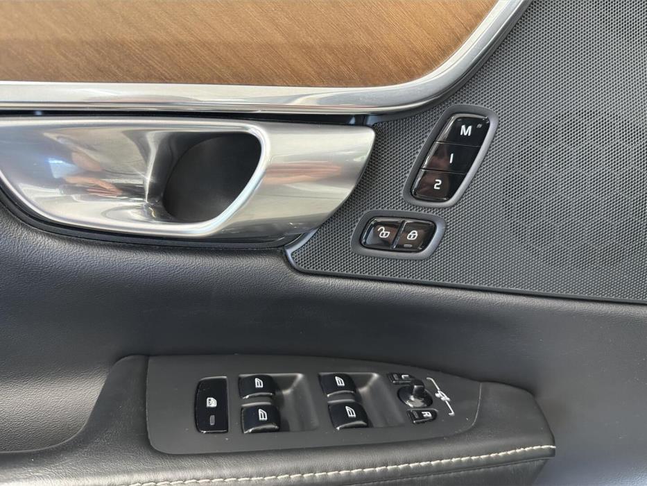 VOLVO S90 2017