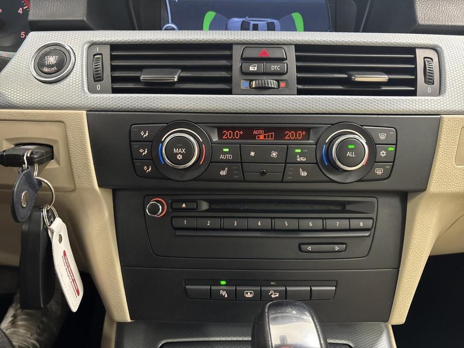 BMW 330 2010