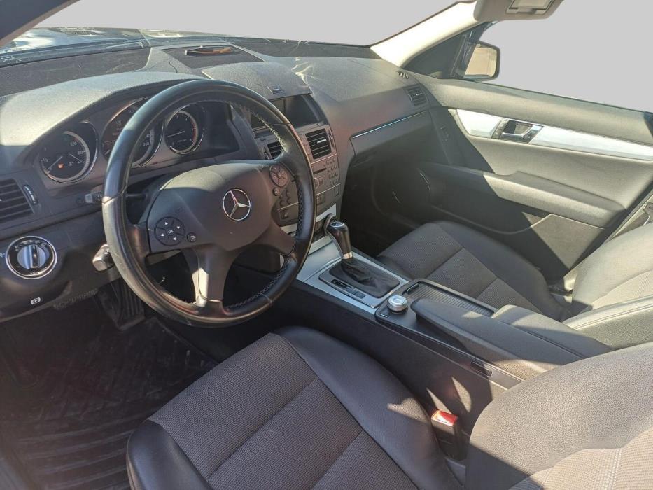 MERCEDES-BENZ C 2010