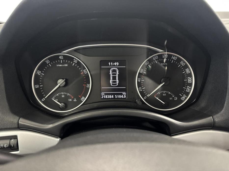 SKODA Octavia 2012