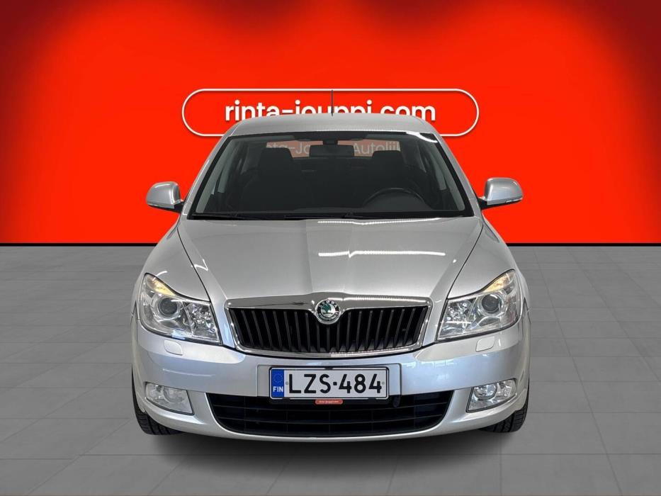 SKODA Octavia 2012