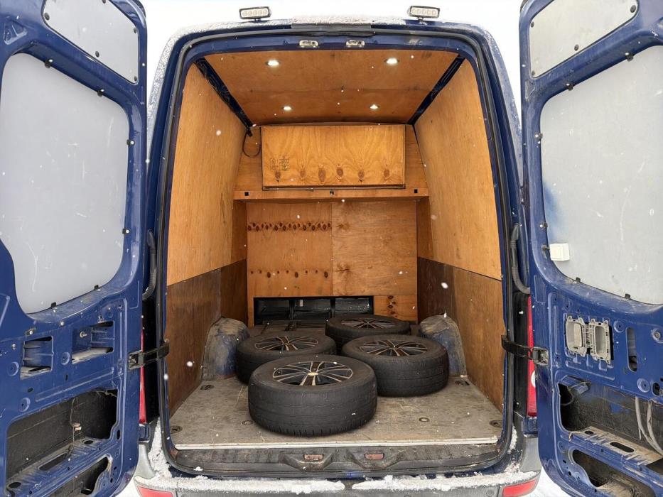 VOLKSWAGEN Crafter 2010