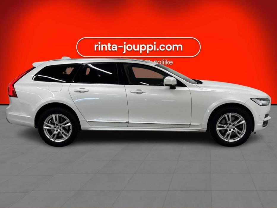 VOLVO V90 Cross Country 2017