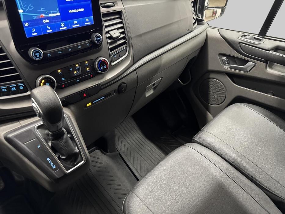 FORD TRANSIT CUSTOM 2023