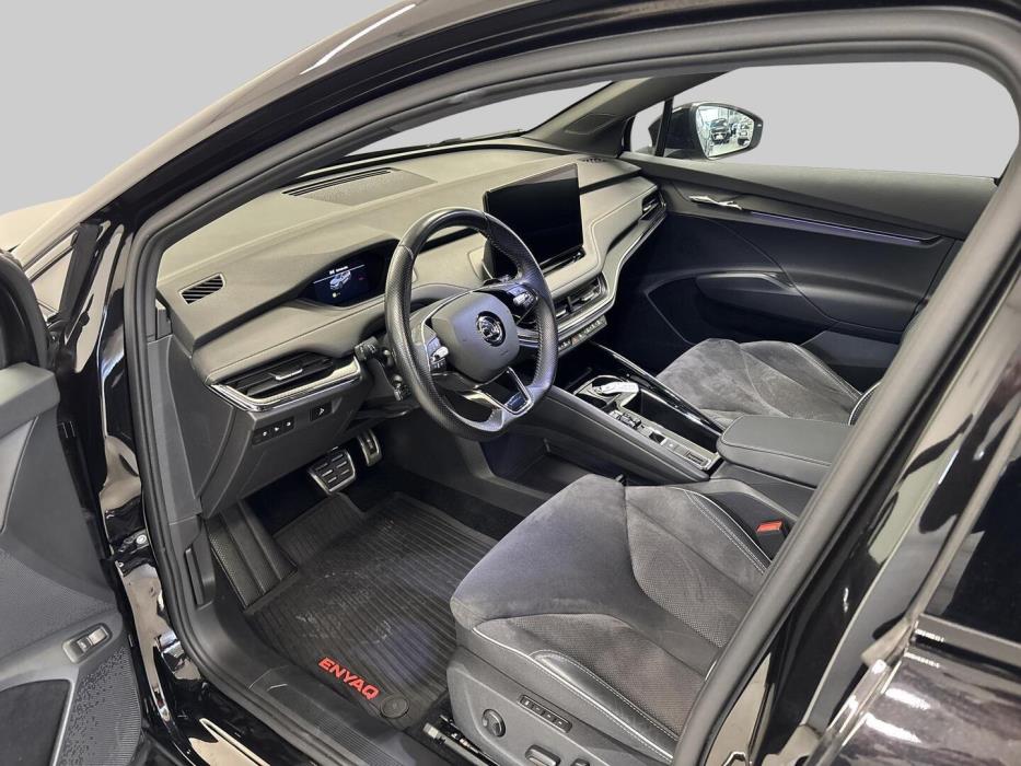 SKODA Enyaq 2023