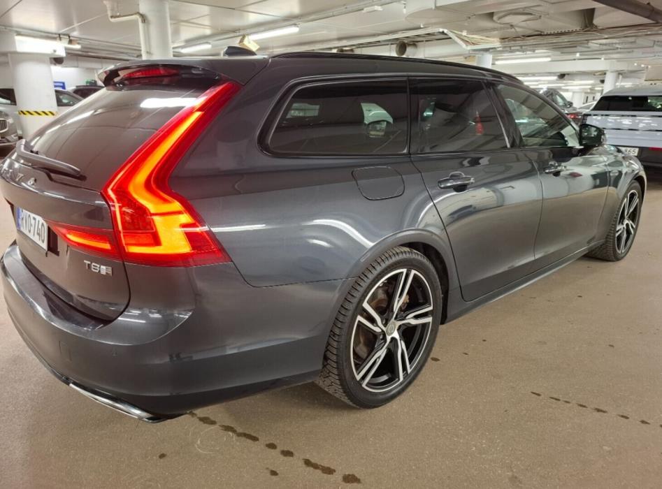 VOLVO V90 2020