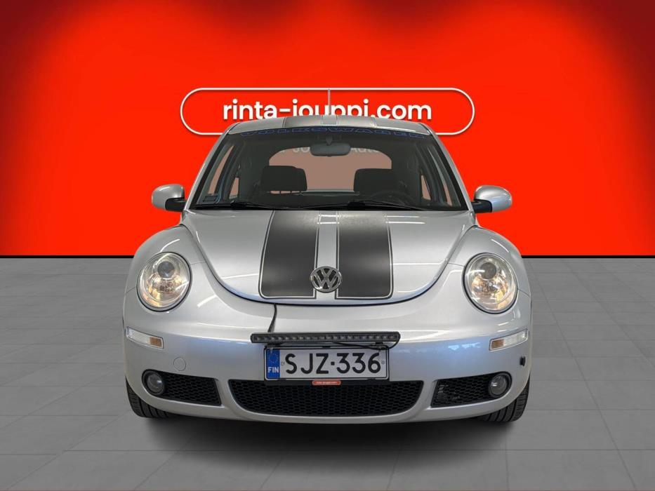 VOLKSWAGEN BEETLE 2009