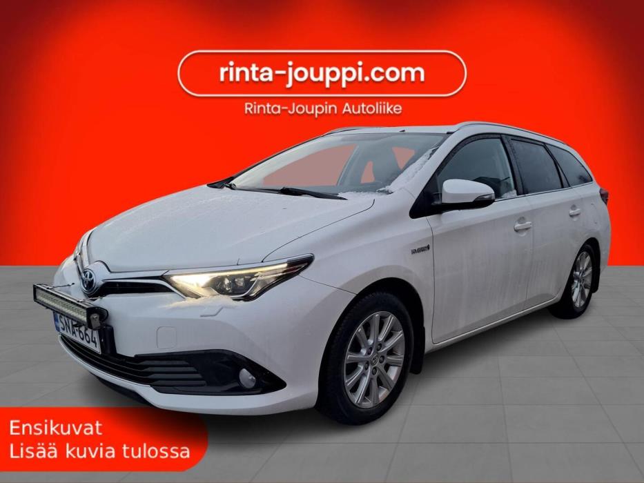 TOYOTA Auris 2016