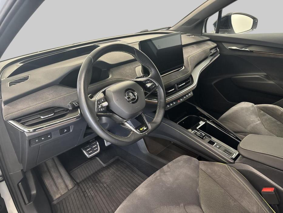 SKODA Enyaq 2023