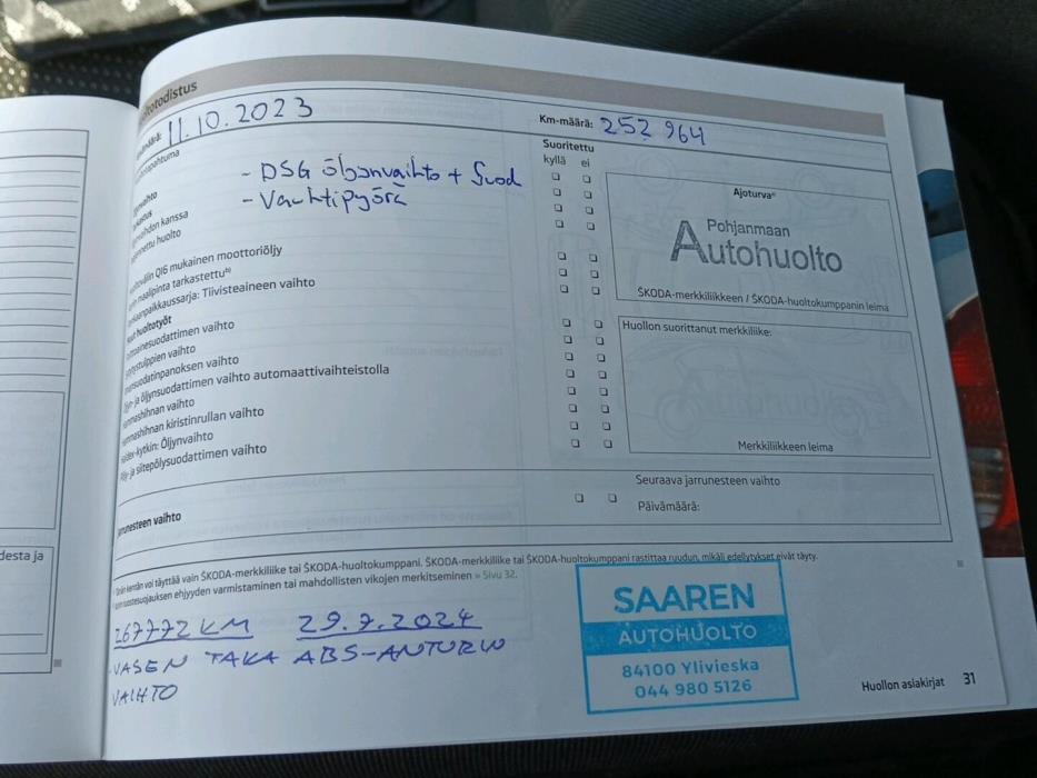SKODA Superb 2011