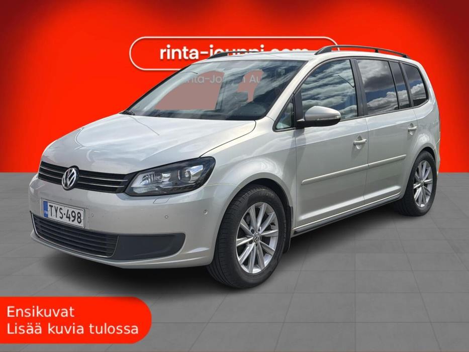 VOLKSWAGEN Touran 2012