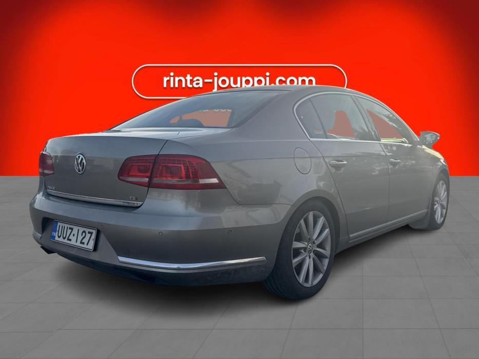 VOLKSWAGEN Passat 2013