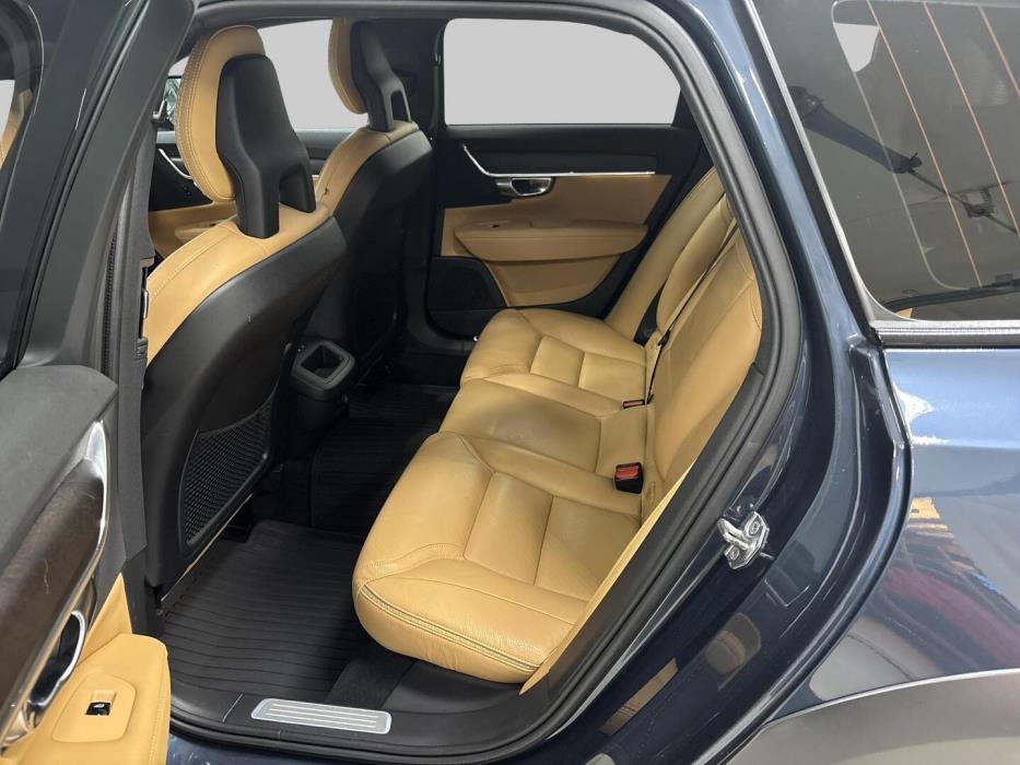 VOLVO V90 Cross Country 2018