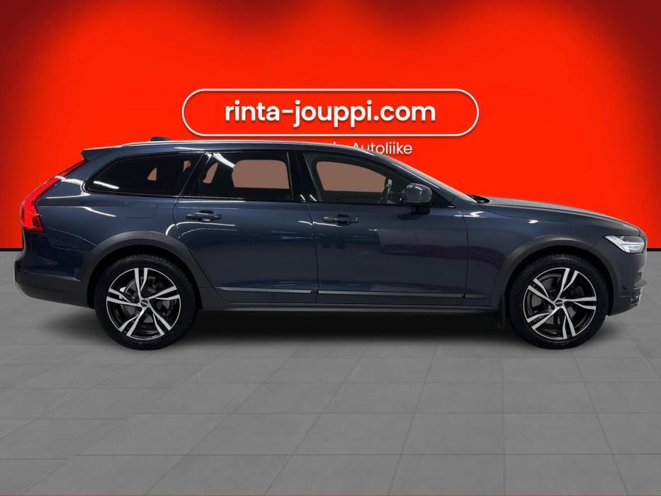 VOLVO V90 Cross Country 2018